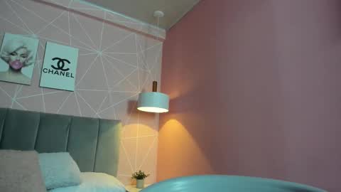 Call me Zoe  online show from 11-05-25, 10:43