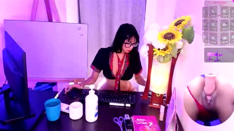 Mae online show from 03-08-26, 04:49