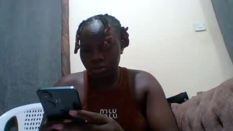 dollyvee online show from 11-30-25, 04:11