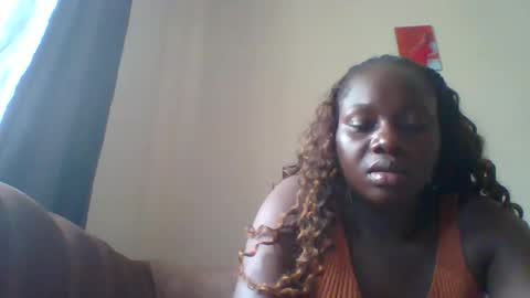 Snapshot of dollyvee chatting on 05-05-26, 12:02 dollyvee online show from 05-05-26, 12:02