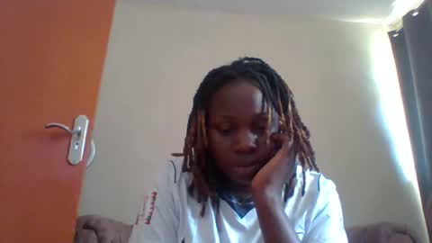 Snapshot of dollyvee chatting on 05-31-26, 10:55 dollyvee online show from 05-31-26, 10:55