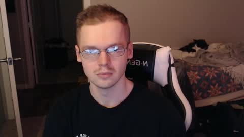 Snapshot of doloresman chatting on 02-18-25, 12:48 doloresman online show from 02-18-25, 12:48