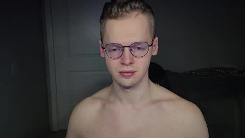 Snapshot of doloresman chatting on 02-02-26, 10:52 doloresman online show from 02-02-26, 10:52