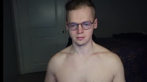 Snapshot of doloresman chatting on 03-04-26, 10:38 doloresman online show from 03-04-26, 10:38