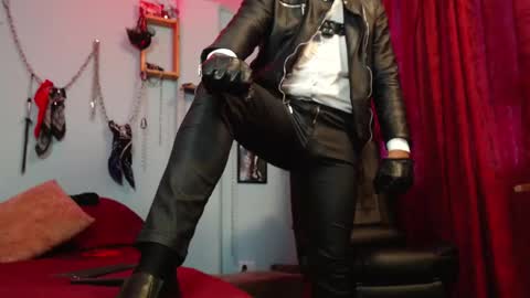 Diego Castell online show from 12-01-25, 07:52