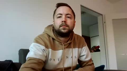 dombio_12 online show from 02-09-25, 03:01