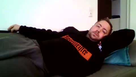 dombio_12 online show from 11-16-25, 01:28