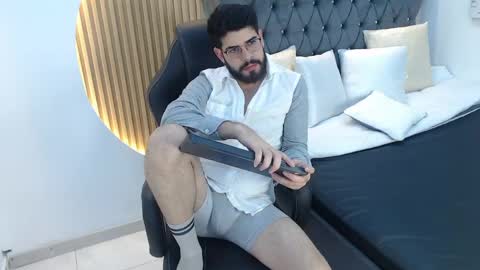 domboy  online show from 05-23-26, 08:24