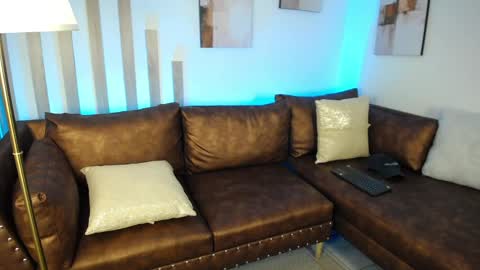 domboy  online show from 06-01-26, 08:21