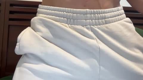 Dom online show from 12-19-25, 10:50