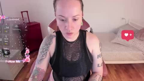 I WILL BE BACK ON WEDNESDAY DECEMBER 4 0100AM COLOMBIA TIME    online show from 12-02-25, 01:05