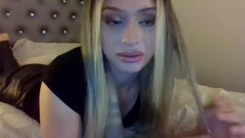 Marissa Rae online show from 11-12-25, 06:03