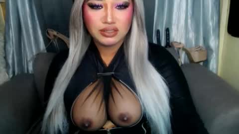 dominant10inchcock online show from 11-17-25, 09:48