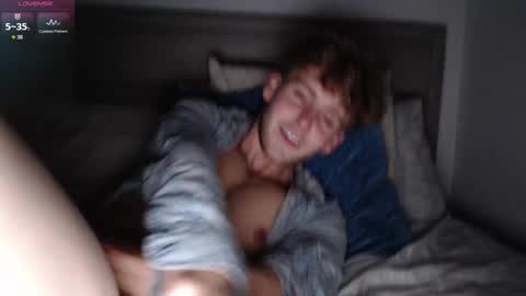 Alex...  online show from 03-08-26, 07:06