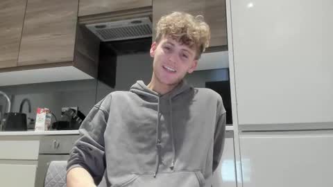 Alex...  online show from 03-18-26, 11:52