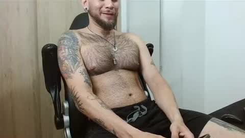 Snapshot of dominantthewolf chatting on 07-01-26, 12:23 Logan - INDEPENDET MODEL online show from 07-01-26, 12:23