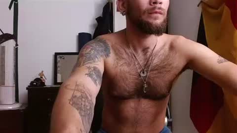 Snapshot of dominantthewolf chatting on 07-12-26, 11:34 Logan - INDEPENDET MODEL online show from 07-12-26, 11:34