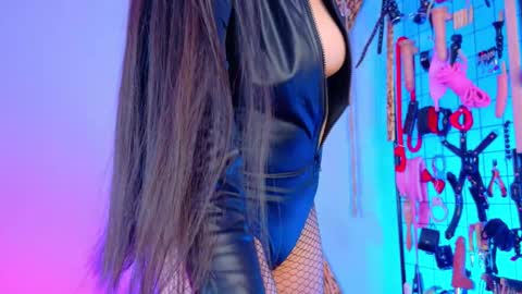 Snapshot of dominateddesires_bdsm chatting on 09-22-25, 11:34 Afrodita and Chanel online show from 09-22-25, 11:34