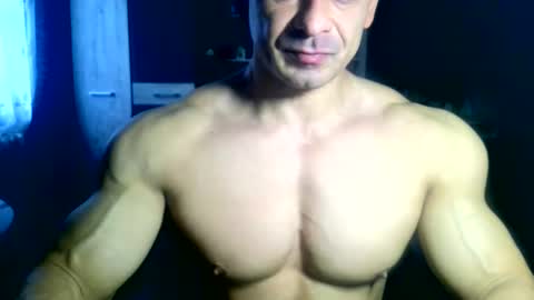 Snapshot of dominatemuscle chatting on 11-27-25, 07:43 Kevin online show from 11-27-25, 07:43