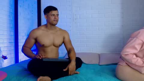 Snapshot of dominc_berry chatting on 02-25-25, 12:47 Dominc berry online show from 02-25-25, 12:47