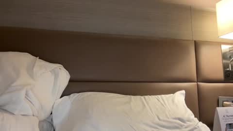 Snapshot of dominic_brand chatting on 10-11-25, 05:17 Brandon online show from 10-11-25, 05:17