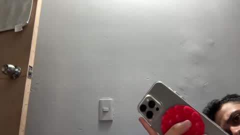 Snapshot of dominic_brand chatting on 10-31-25, 08:26 Brandon online show from 10-31-25, 08:26