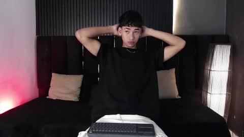 Dominic online show from 11-25-25, 11:05