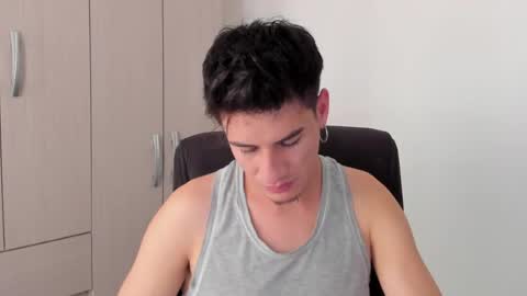 Snapshot of dominic_radccliffe chatting on 05-18-26, 06:25 Your real love online show from 05-18-26, 06:25