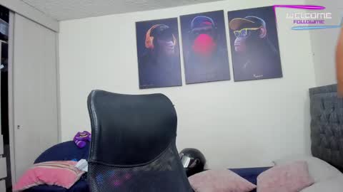 Dominic  online show from 01-05-25, 08:32
