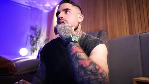 Snapshot of dominic_sullivan1 chatting on 02-18-25, 07:21 Dominic Sullivan online show from 02-18-25, 07:21