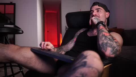 Snapshot of dominic_sullivan1 chatting on 10-09-25, 06:00 Dominic Sullivan online show from 10-09-25, 06:00