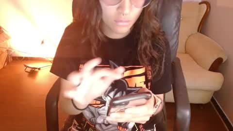   online show from 04-22-26, 06:42