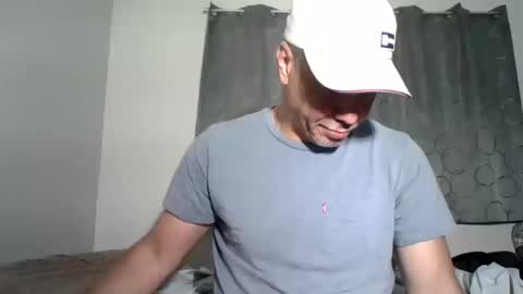 luis online show from 10-12-25, 04:11