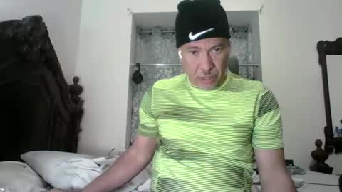 Snapshot of dominicanorico chatting on 04-27-26, 02:53 luis online show from 04-27-26, 02:53