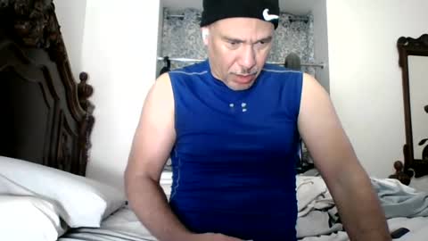 Snapshot of dominicanorico chatting on 07-20-26, 03:54 luis online show from 07-20-26, 03:54