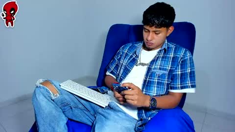 Snapshot of dominick_king chatting on 05-02-26, 01:43 Dominic online show from 05-02-26, 01:43