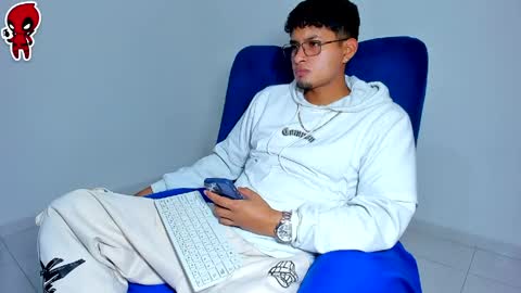 Snapshot of dominick_king chatting on 05-05-26, 02:52 Dominic online show from 05-05-26, 02:52