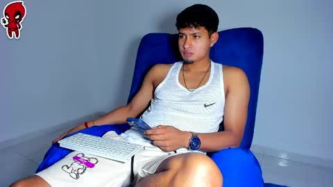 Snapshot of dominick_king chatting on 05-10-26, 01:22 Dominic online show from 05-10-26, 01:22