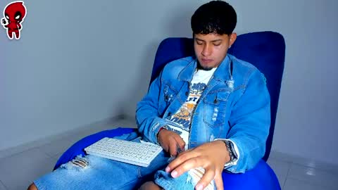 Snapshot of dominick_king chatting on 05-15-26, 03:13 Dominic online show from 05-15-26, 03:13