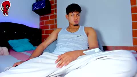 Snapshot of dominick_king chatting on 07-23-26, 03:37 Dominic online show from 07-23-26, 03:37