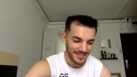 Snapshot of dominicvalente chatting on 06-05-26, 12:00 dominicvalente online show from 06-05-26, 12:00
