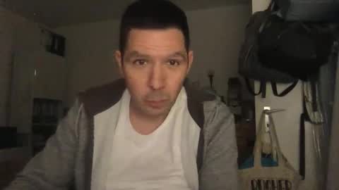 Snapshot of dominik_home chatting on 10-21-25, 07:25 dominik_home online show from 10-21-25, 07:25