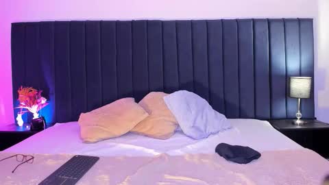 dominik_thompson777 online show from 09-26-25, 02:04