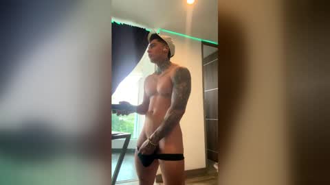 Snapshot of dominiofit chatting on 05-23-26, 01:26 Only fans Ronnie col---InstaRonniecolleman online show from 05-23-26, 01:26