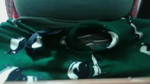 Dominique online show from 01-24-25, 01:45