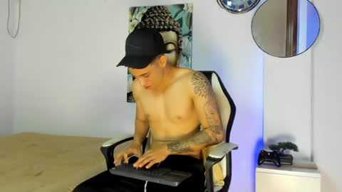 dominyck_ online show from 07-05-26, 04:41