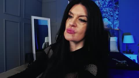 Snapshot of dommelisa chatting on 02-12-26, 11:22 Dom Melisa online show from 02-12-26, 11:22