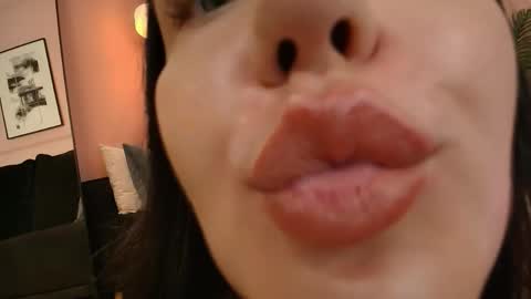 dona11a online show from 05-18-26, 04:07
