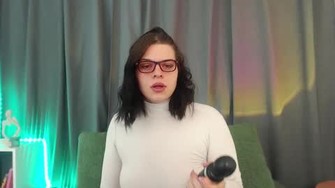 Snapshot of dona_mafia chatting on 11-24-25, 12:32 dona_mafia online show from 11-24-25, 12:32