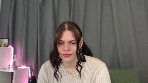 Snapshot of dona_mafia chatting on 11-30-25, 11:20 dona_mafia online show from 11-30-25, 11:20